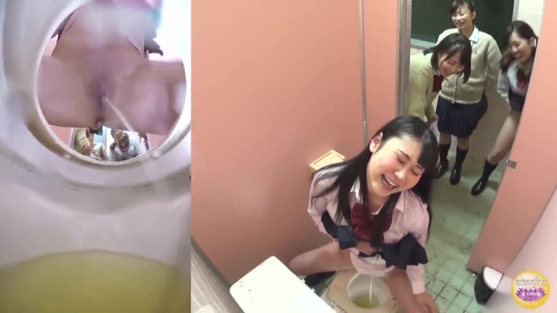 Masturbation of schoolgirls under the desk