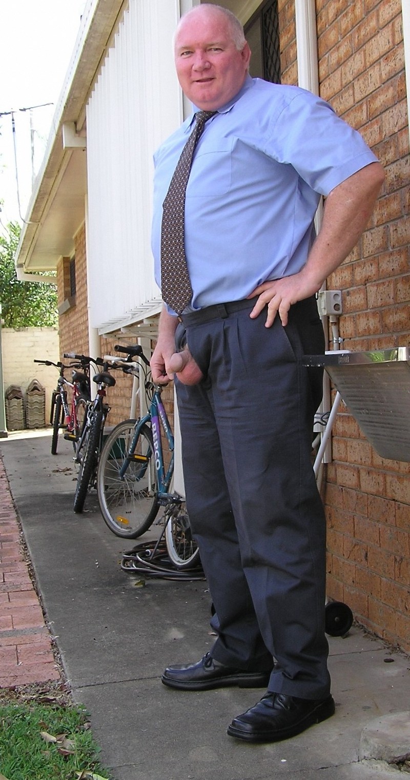 Big pants with old people