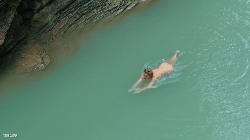 Maria Smolnikova Dancer