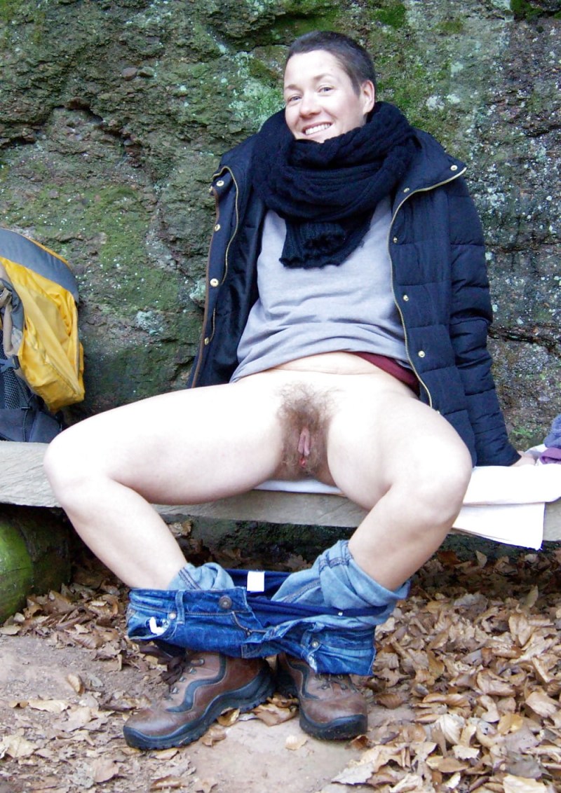 Naked women in a mental hospital