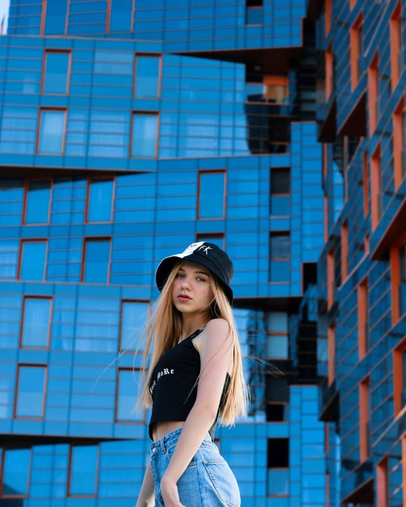 Anfisa Chernykh in the film Geographer Globe drank