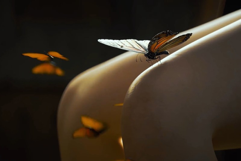 Madonna with bare breasts in the bath