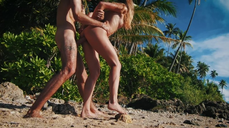 Fucking on a uninhabited island