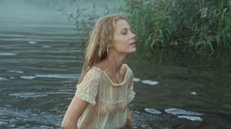 Alicia Vikander in the movie Royal Roman