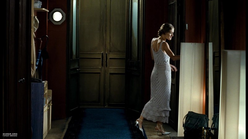 Tatyana Kazyuchits legs