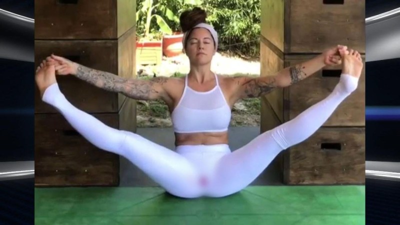Leggings burst during yoga