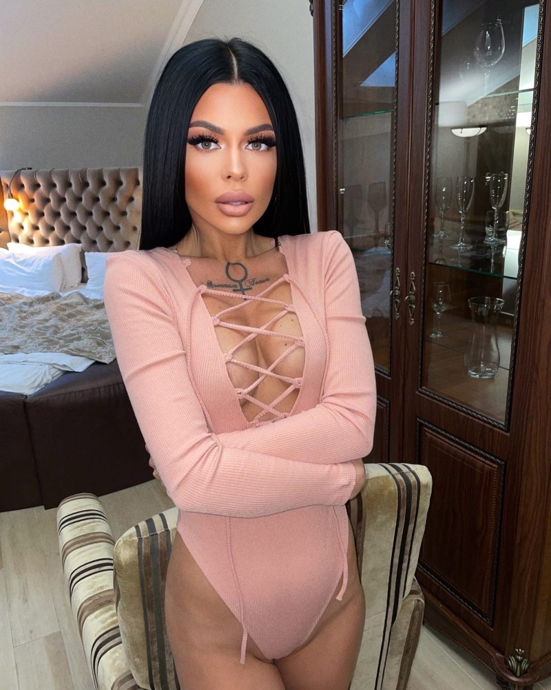 Juliana Yunusov Instagram