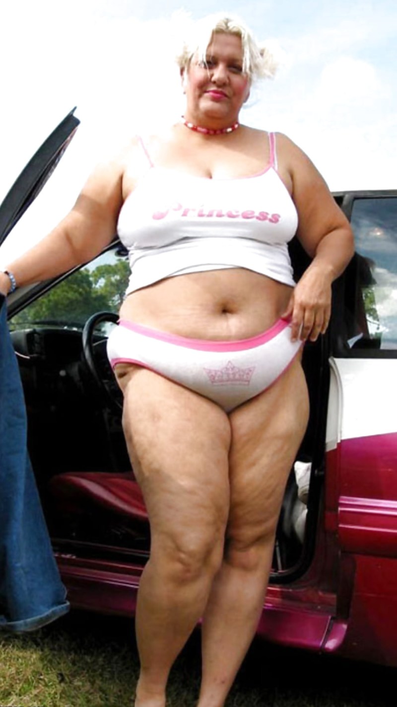 Thick grandmothers in underwear