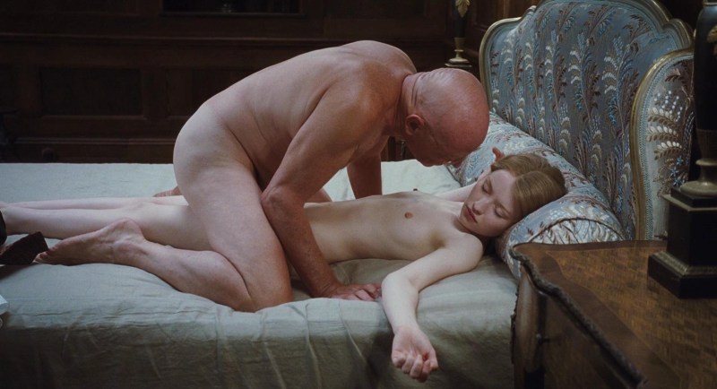 Blonde in nature fuck