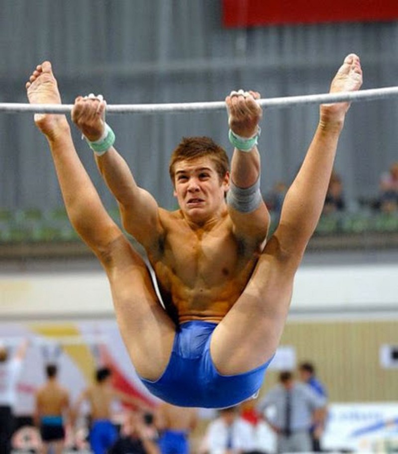 Arnold Schwarzenegger runs meme