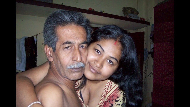 Japanese mothers in the shower