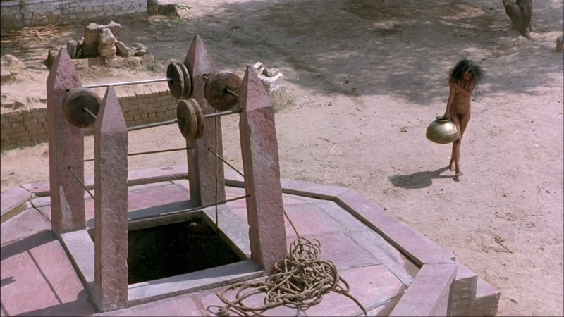 Upclose Jeans Wetting