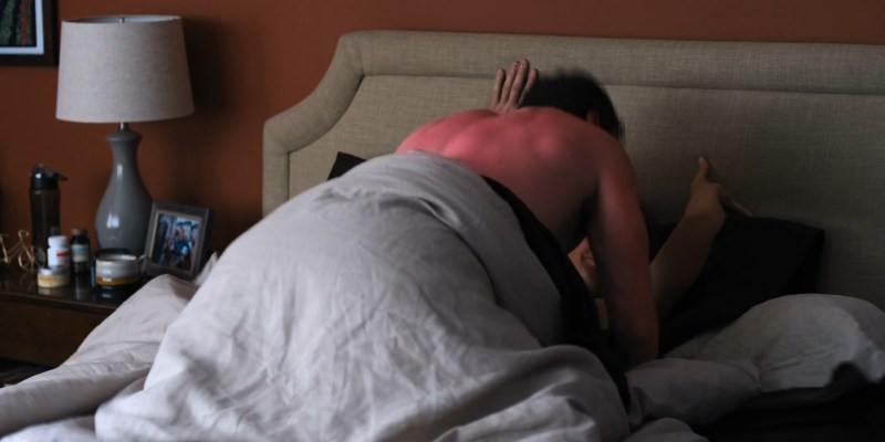 Kobi Smolders lesbian scenes