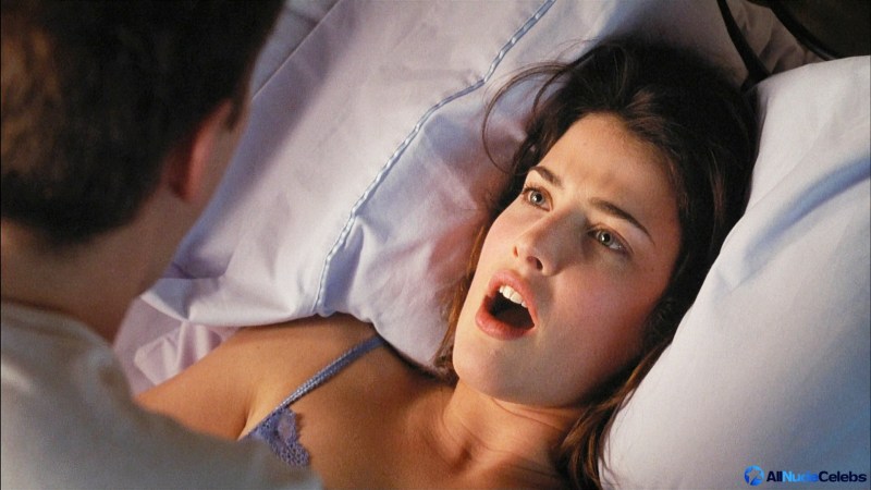 Kobi Smolders bed scenes