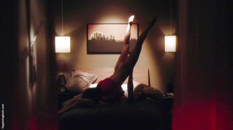 Kobi Smolders bed scenes