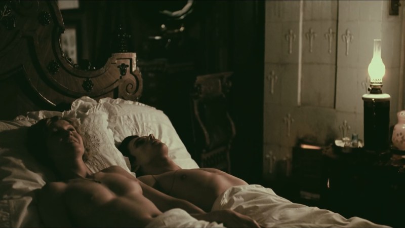 Naked Ingeborg Dapkunaite in the film Morphine