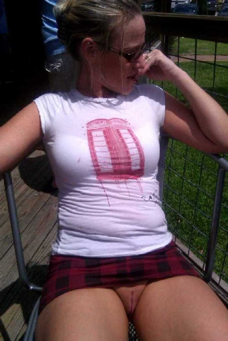 Teens Home No Panties amateur