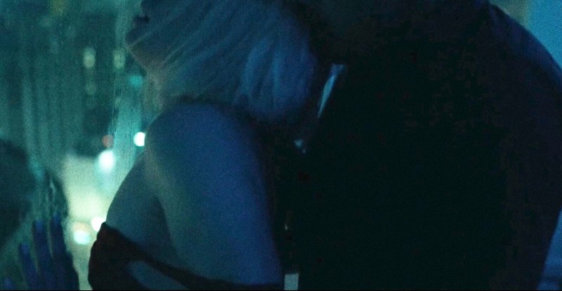 Anna Maria Siklutsk bed scenes