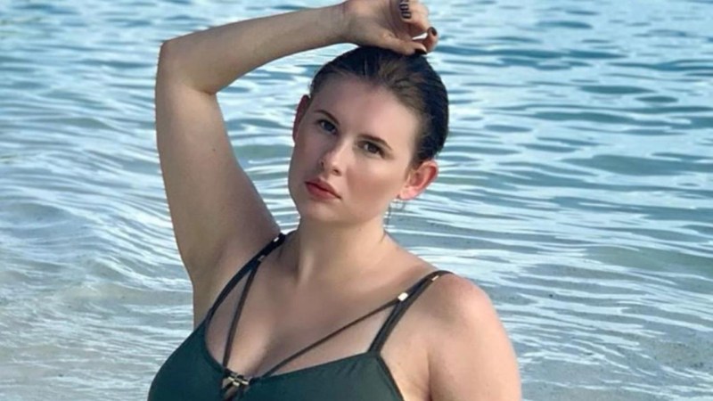 Anna Tsukanova-Kott chest