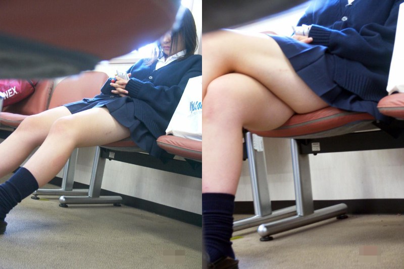 Japanese schoolgirls under a skirt in the subway