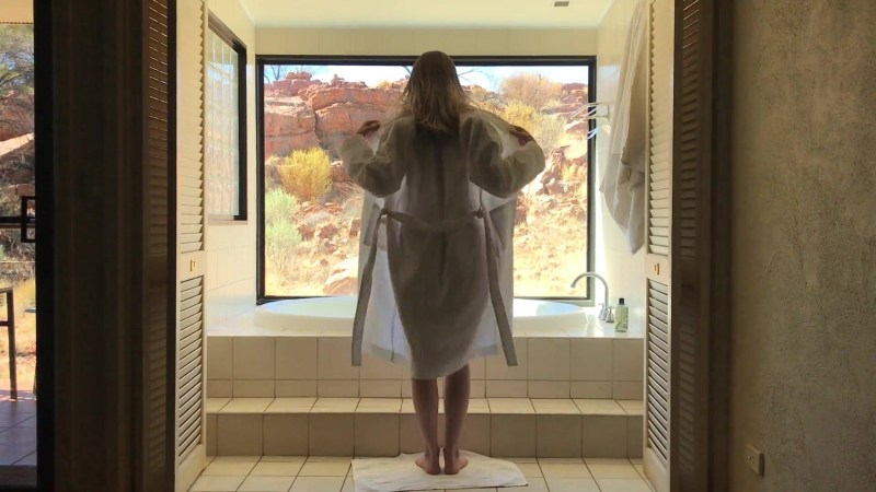 Fame with big bits lights up the chest