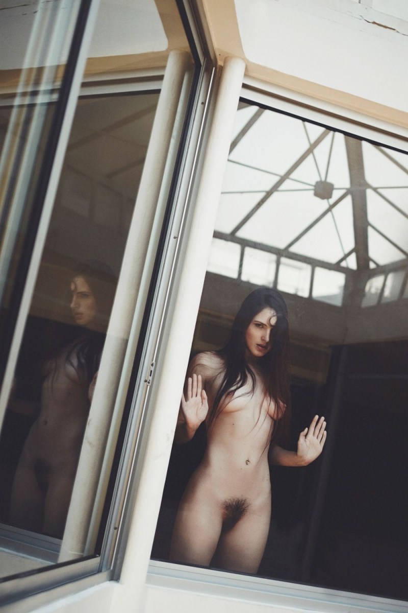 Frenchwoman Naked balcony