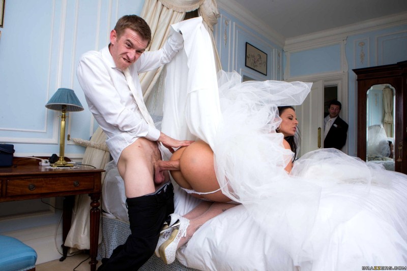 Ferrera Gomez Sexy Bride