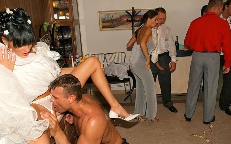 Erotic competitions at the wedding
