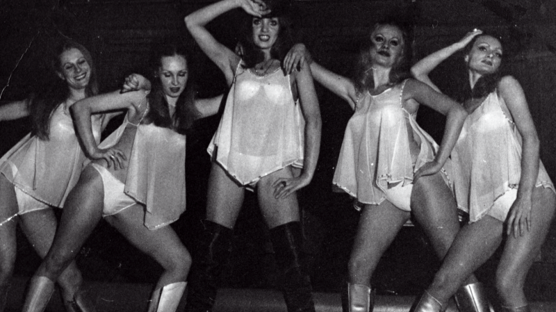 Laima Vaikule Variet Yuras