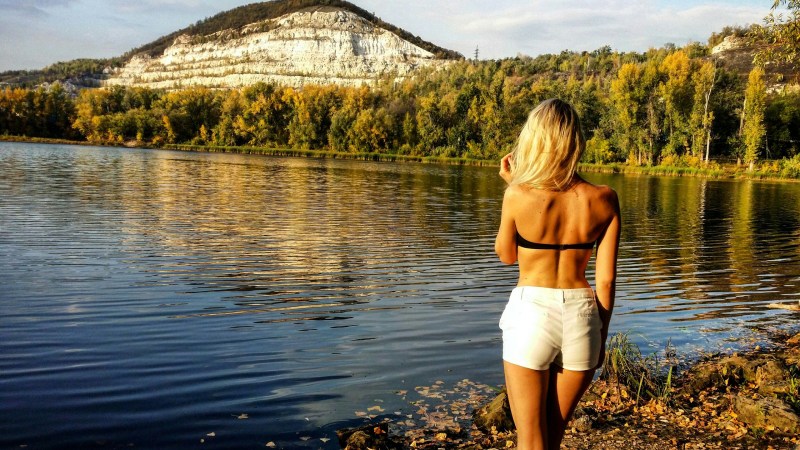 Alisa amore model naked in nature