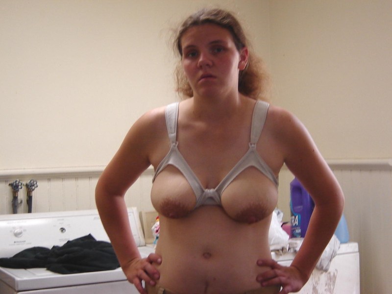 Saghy Saggy Tits in Bra Sotseti private