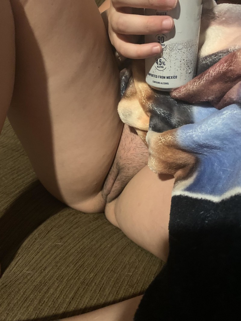 Rolled into a blanket XXX smeared photo