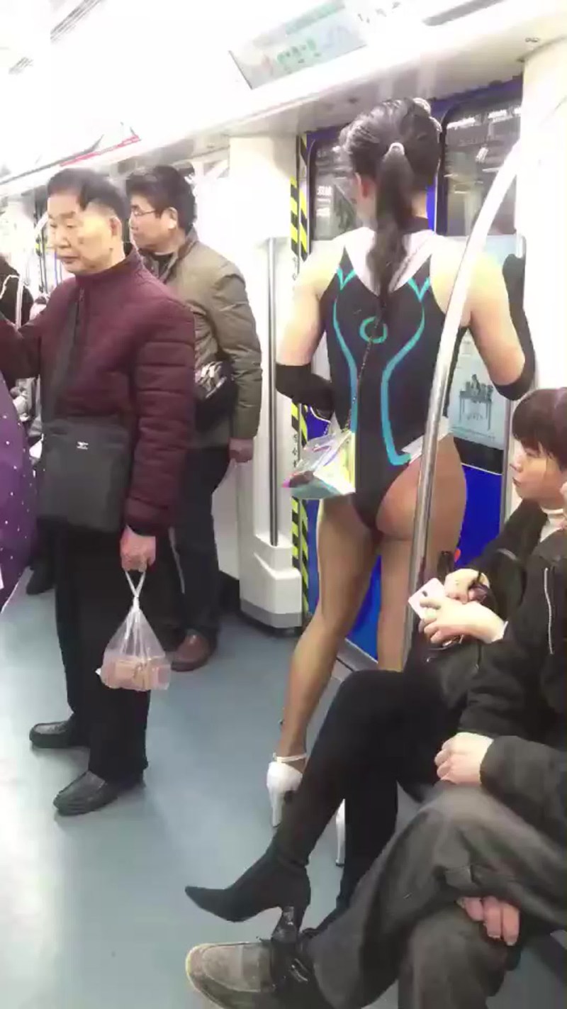 No Pants Subway Ride Moscow