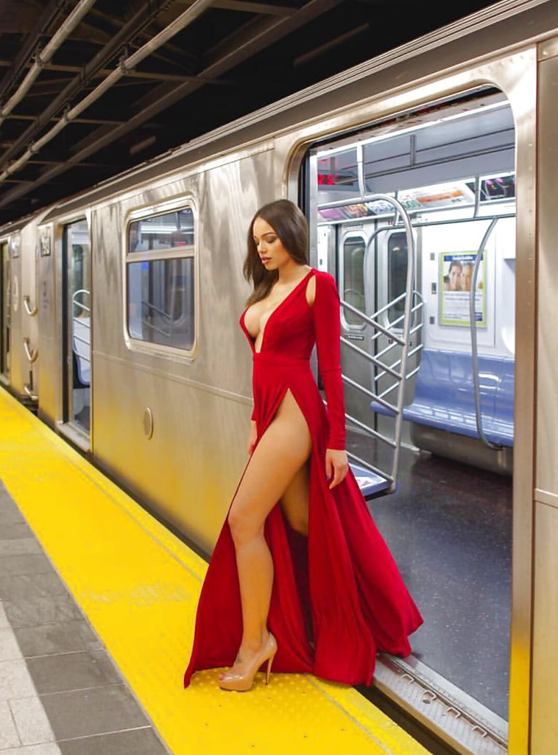 Jack Subway without clothes