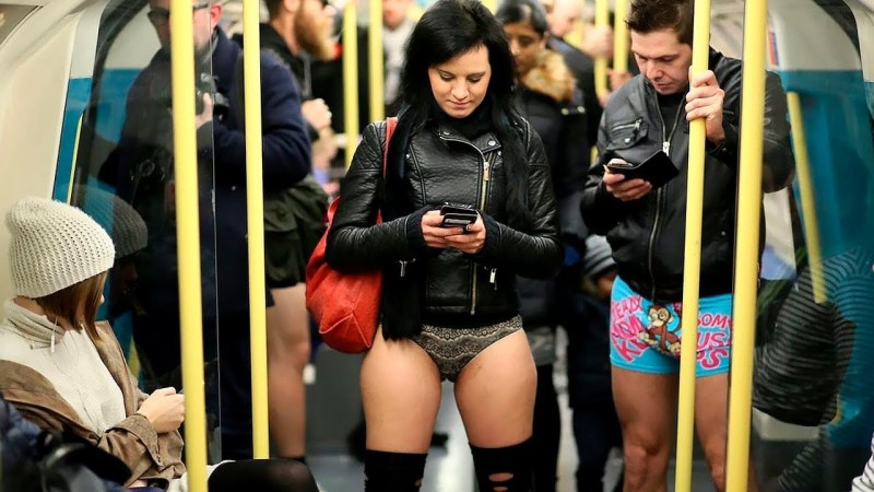Under the skirt in the subway
