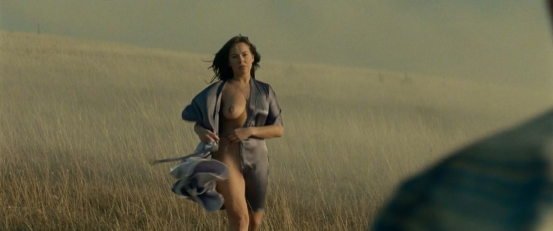 Naked Ekaterina Rednikova in the film House