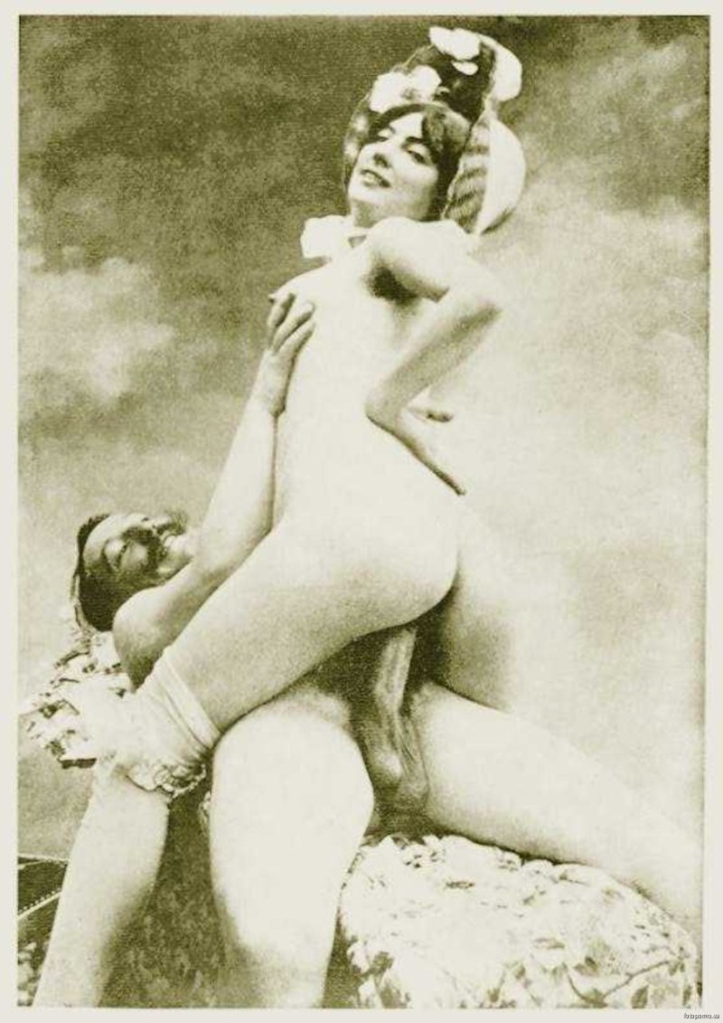 Naked women in the past