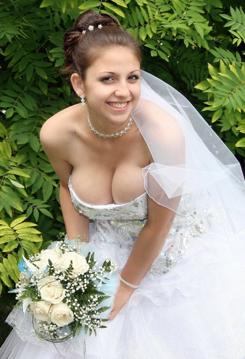 Pushful bride