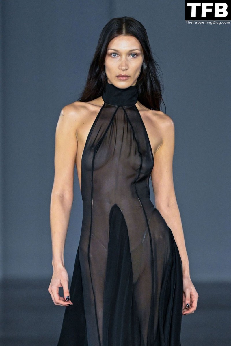 Bella Hadid naked