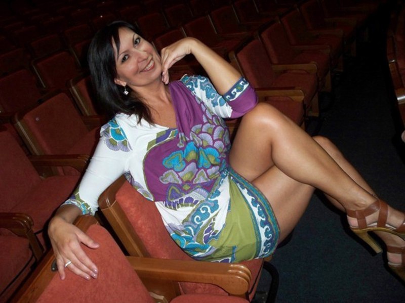 Mature girlfriends without panties