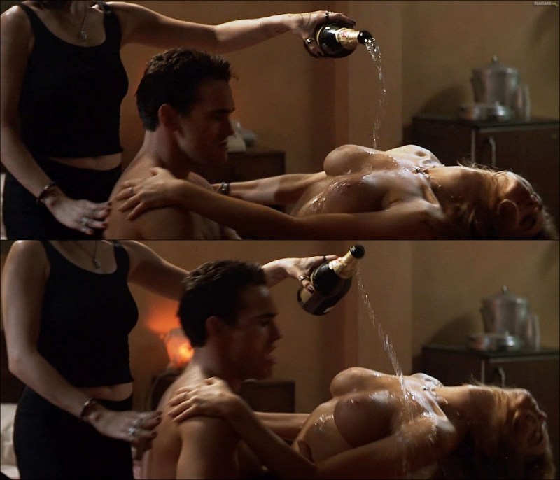 Denise Richards Lesbiporno