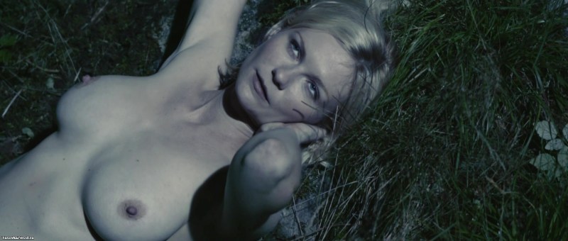 Kirste Dunst Naked 2002