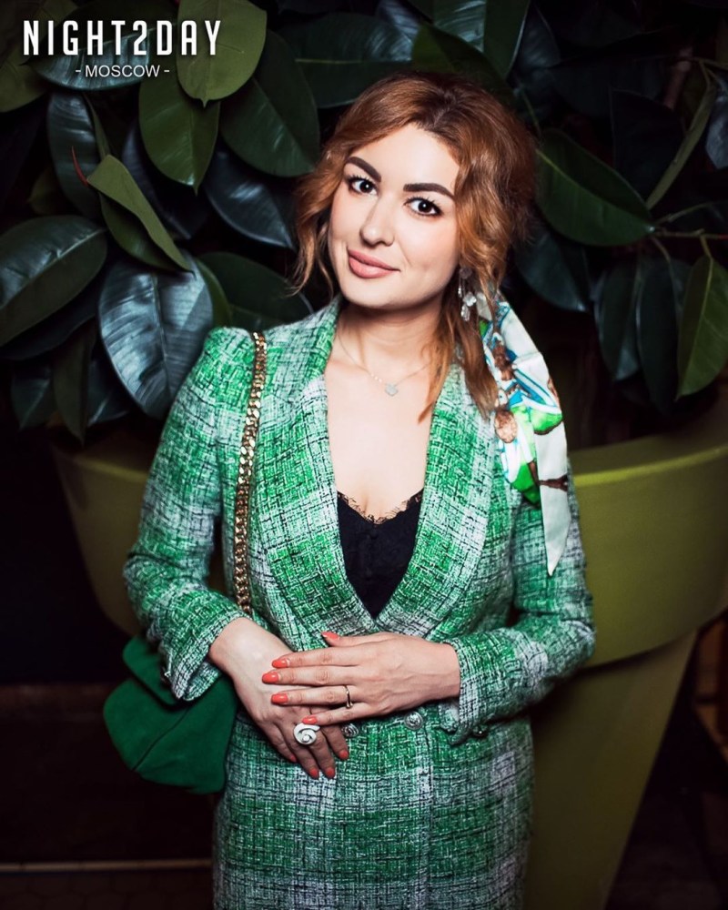 A mysterious woman will put up