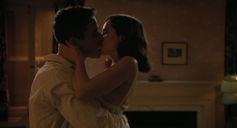 Lesbian gang bang homemade