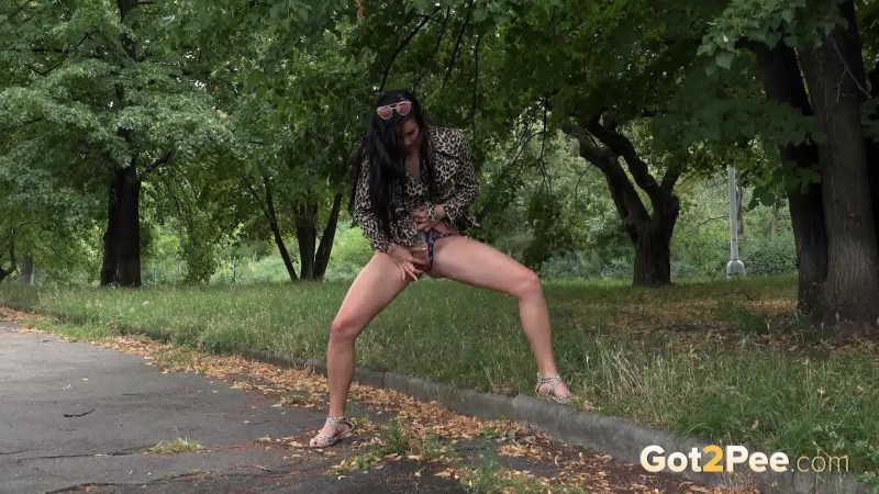 Blonde Pissing for Public