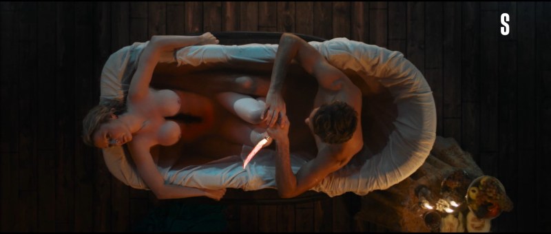 Ekaterina Vilkova in the bath a dawn