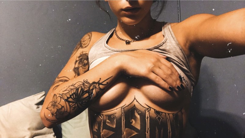 Anime kiss black and white