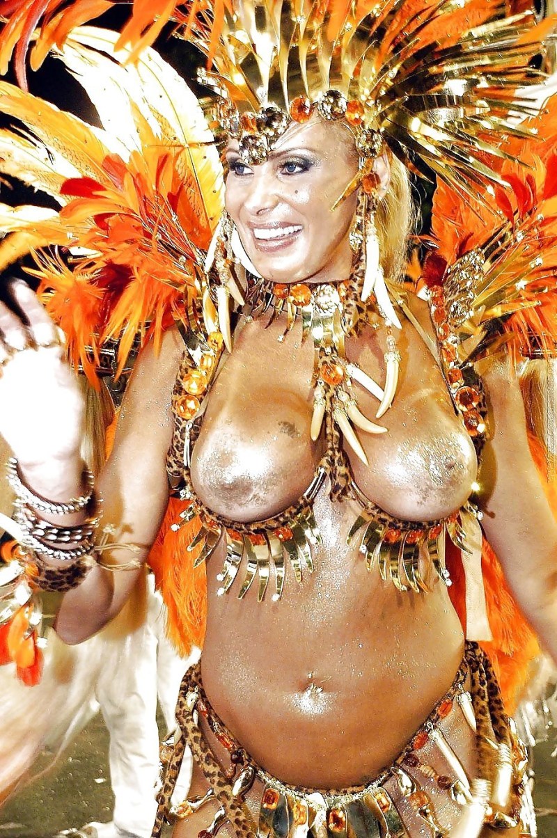 Andrea Martins Brazili Carnival