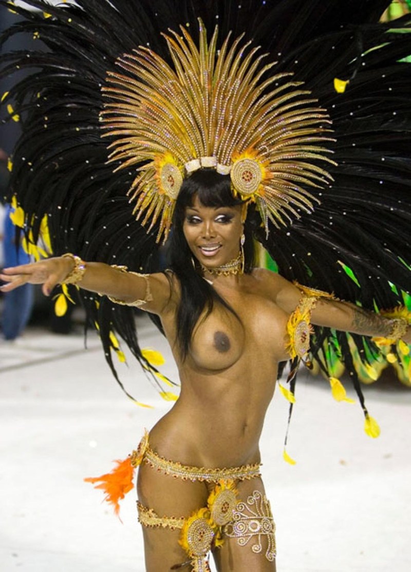 Andrea Martins Brazili Carnival
