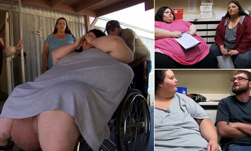 Black Mature with Huge Tits Has Lesbian Sex